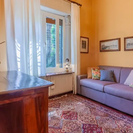 Apartment Gothic By Wonderful Italy