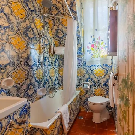 Apartment Gothic By Wonderful Italy